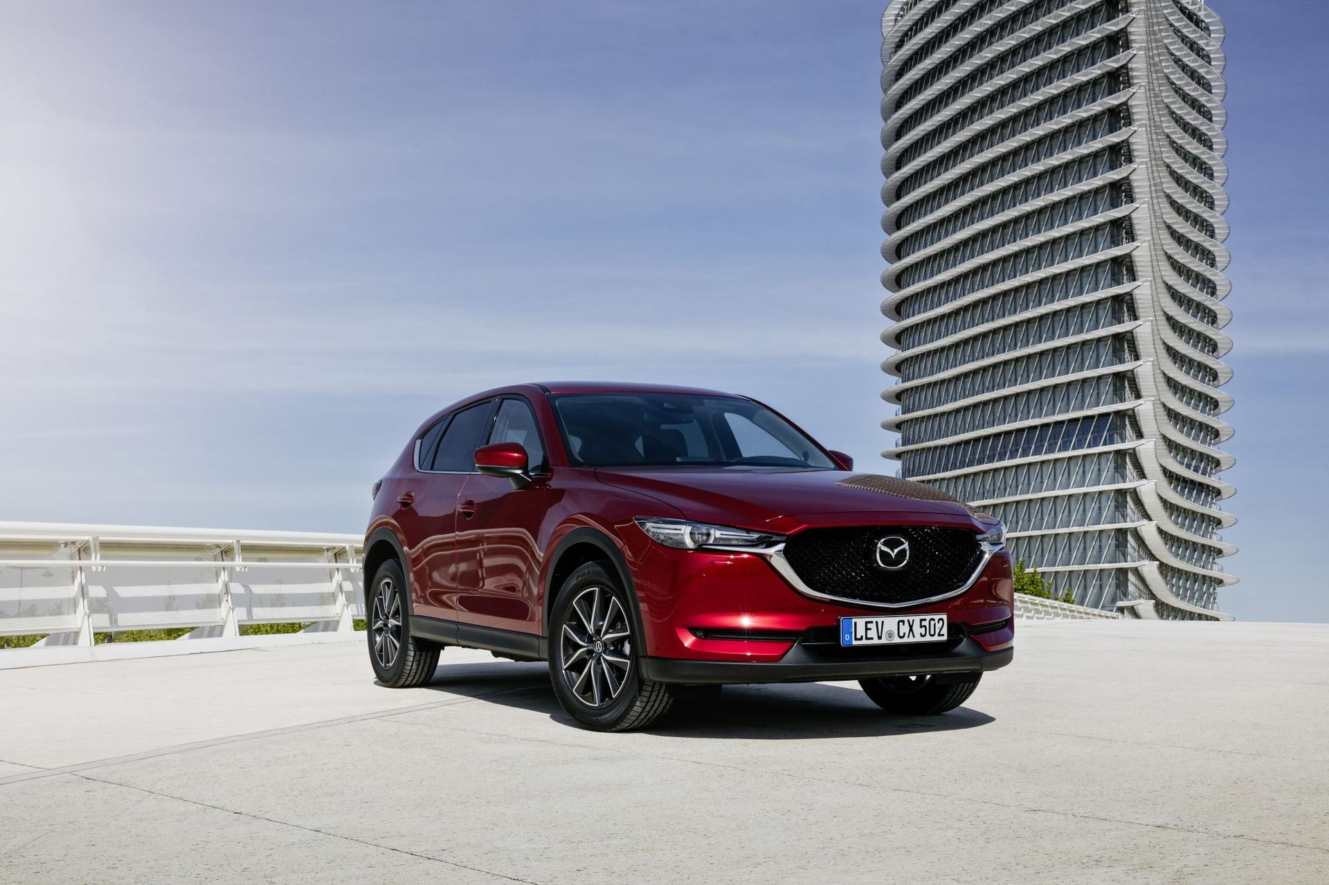 Novo Mazda CX-5 escapa (por um triz) à classe 2