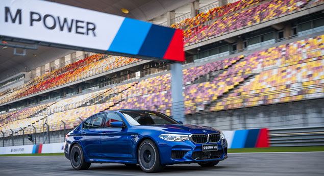 Novo BMW M5 é recordista em Xangai