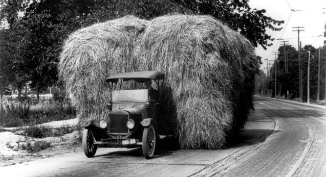 100 anos separam estas imagens da Ford