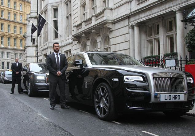 Rolls-Royce pioneira na condução autónoma… com os chauffeurs