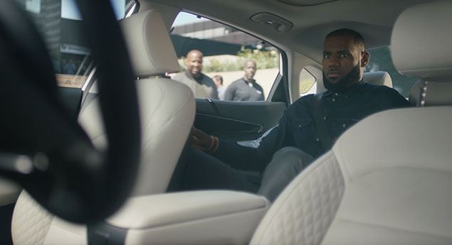 Intel recruta LeBron James para publicitar autónomos (c/vídeo)