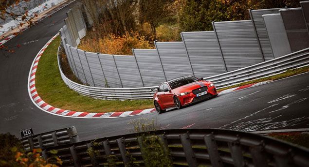 Jaguar XE de 600CV é recordista no Nurburgring