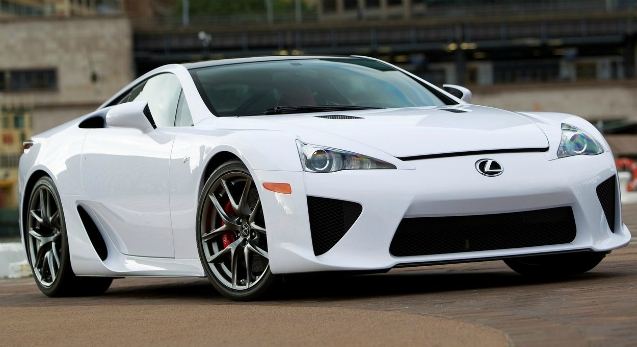 Sempre sonhou com o Lexus LFA? Ainda há 12 à venda nos EUA!