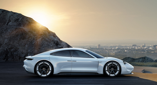 Porsche admite aumentar produção do Mission E