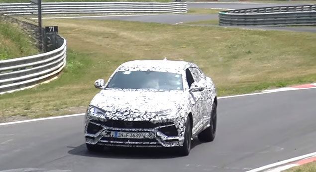 Lamborghini Urus em testes por Nürburgring (vídeo)