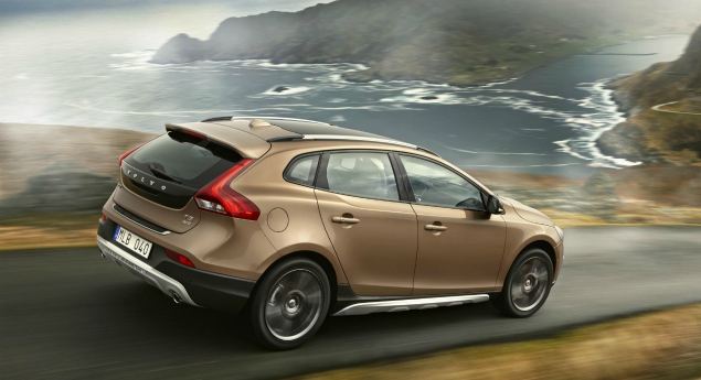 Usados. Volvo lança campanha para a V40 Cross Country