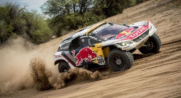 Peugeot recorda história de sucesso no Dakar