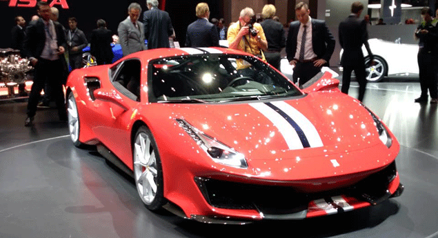 Ferrari 488 Pista em exposição em Genebra