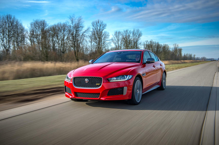 Berlina de entrada na oferta da Jaguar, o XE é um dos modelos que deixará de sair das linhas de montagem de Castle Bromwich já em junho