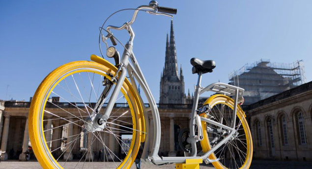 Peugeot e Philippe Starck desenvolvem "híbrido de bicicleta e scooter"
