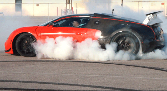 Este Veyron é a máquina ideal para fazer donuts