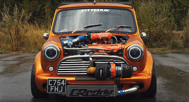 Mini clássico recebe motor VTEC. O resultado é explosivo...