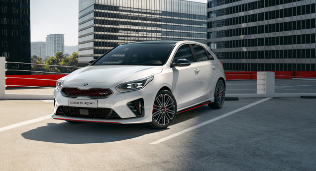 Kia Ceed GT acelera para Paris