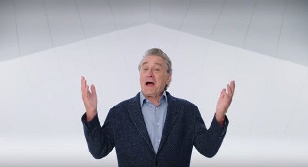 Niro com publicidade de... Robert de Niro