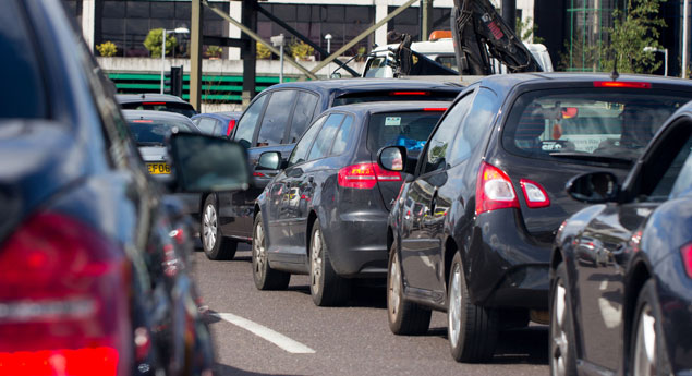 Descubra quanto tempo perde no trânsito de Lisboa e Porto