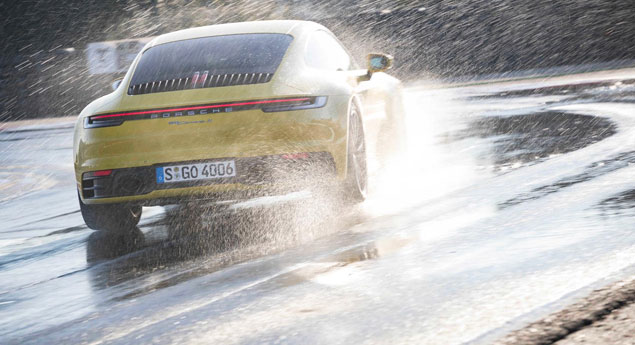 Modo Wet do Porsche 911: como funciona