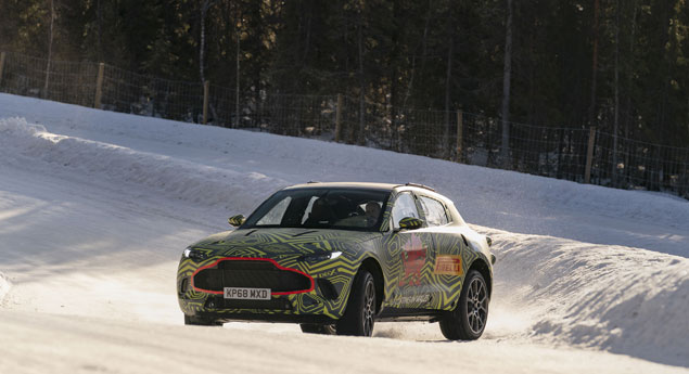 Aston Martin DBX testado ao limite (fotos + vídeo)