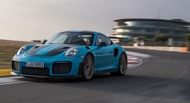 Naufrágio leva Porsche a retomar produção do 911 GT2 RS