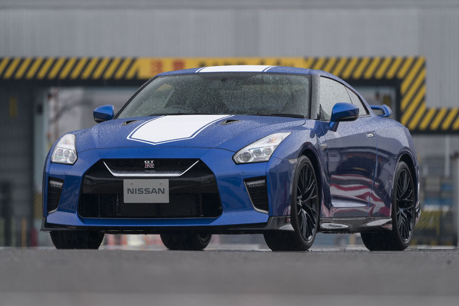 O Nissan GT-R é um dos modelos em risco, na Europa