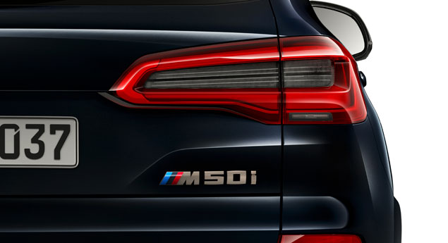 BMW X5 M50i e X7 M50i trazem V8 com 530 cavalos