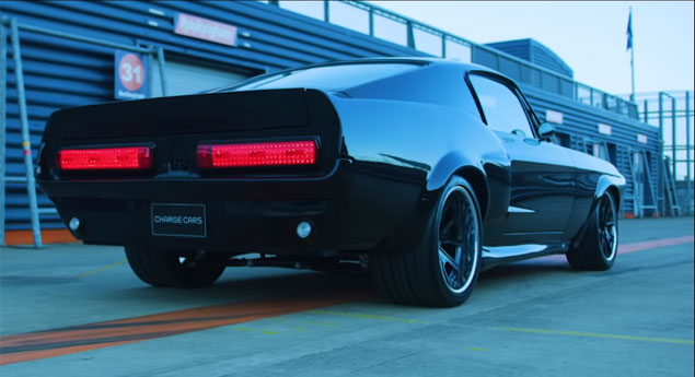 Ford Mustang eléctrico apresentado em Goodwood