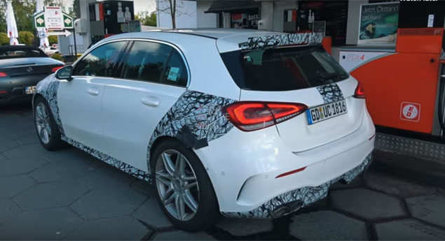 Mercedes-AMG A45 quase a nú (vídeo)