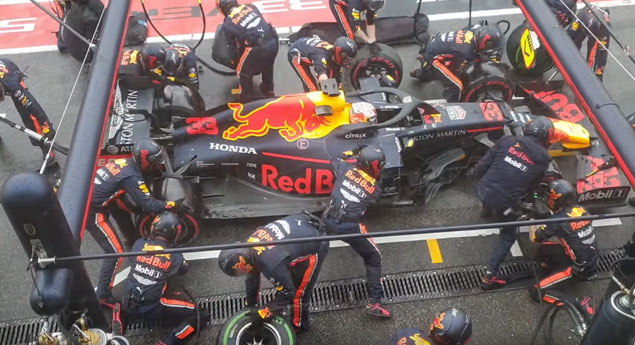 Vídeo - Red Bull bate (novamente) recorde de pit-stop