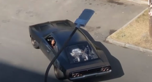 'Velocidade Furiosa 9': Toretto com Charger de motor central (vídeo)