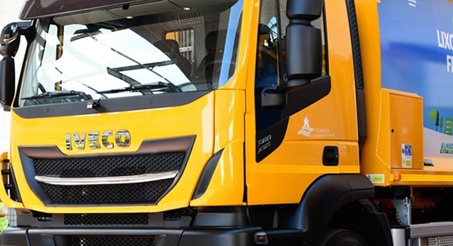 Almada investe dois milhões em camiões do lixo