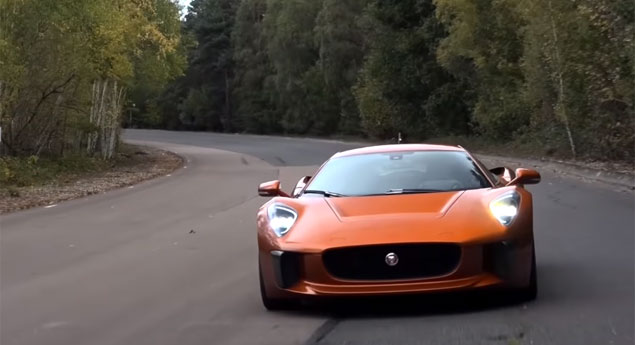 Jaguar C-X75 do filme '007-Spectre' vai a leilão