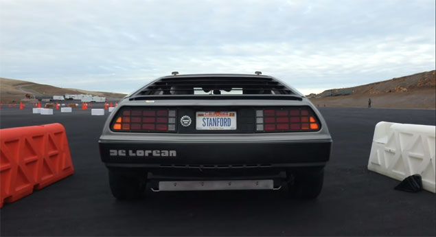 Este DeLorean é um EV autónomo para 'Drift'