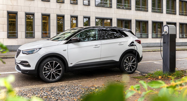 Opel Grandland X Hybrid já disponível para encomenda