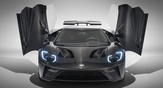 Este Ford GT especial trocou a pintura pela performance