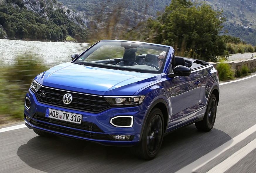 Mantendo as linhas gerais da família, o Volkswagen T-Roc Cabrio ostenta, no entanto, um charme acrescido