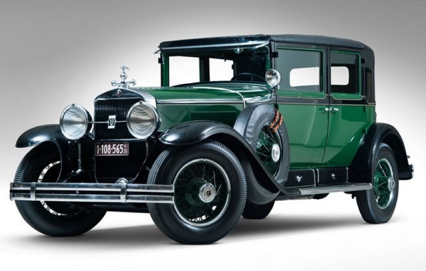 O primeiro carro presidencial blindado foi um Cadillac que antes pertenceu a Al Capone