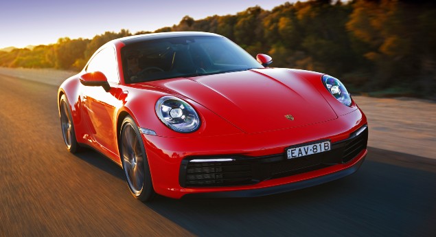 Atenção, puristas! 911 Carrera S e 4S já disponíveis com caixa manual