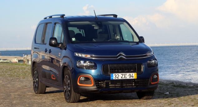 Citroën Berlingo XL 1.5 BlueHDi 130 Shine: Longo com sete lugares