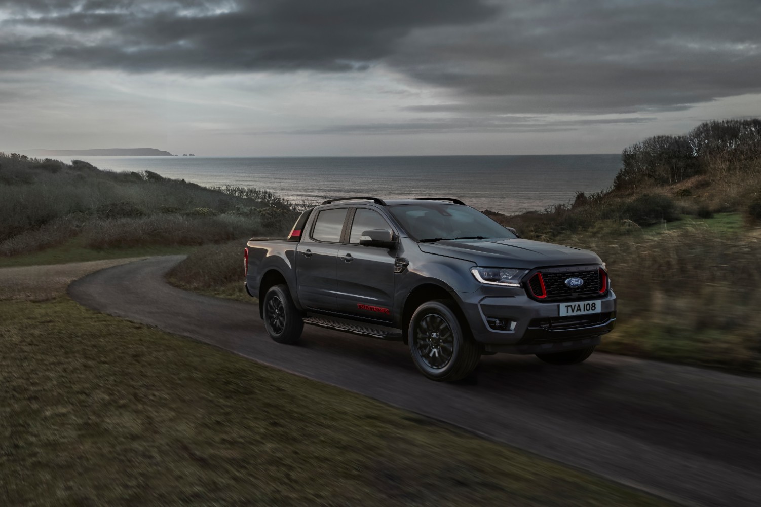 Entre as principais qualidades da Ranger Thunder, está o facto de manter o mesmo 2.0 biturbo EcoBlue Diesel de 213 cv da Raptor