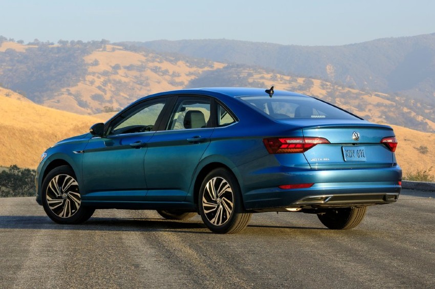 Muitos dos nomes de modelos Volkswagen decorrem dos mais variados tipos de vento. É o caso, por exemplo, do Jetta, que significa "corrente de jato"; Passat, "ventos alísios"; e Polo, "vento polar".