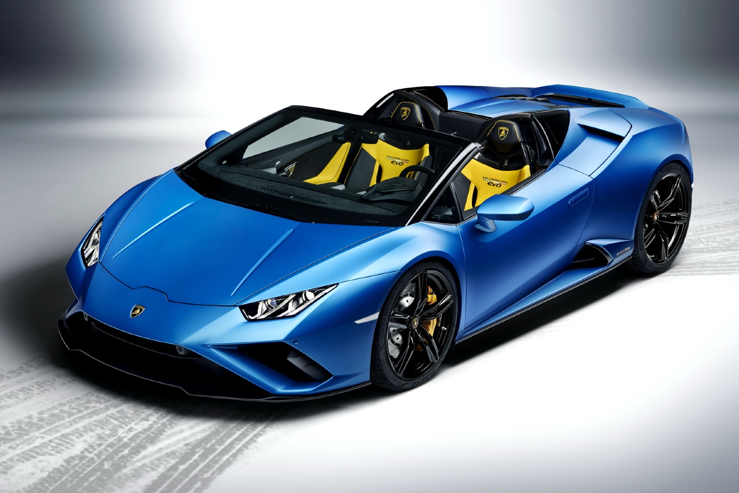 Assim é a versão descapotável do Lamborghini Huracan RWD Spyder