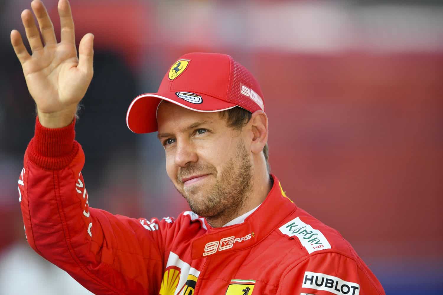 Sebastian Vettel vai separar-se da Ferrari, tendo já afastado a hipótese de o fazer por questões monetárias