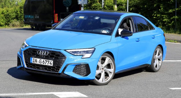 Apresentação aproxima-se. Novo Audi S3 apanhado já sem camuflagem