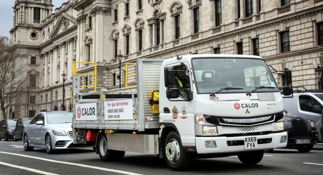 Fuso eCanter entrega botijas de gás em Londres