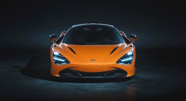 Foi há 25 anos. McLaren comemora vitória em Le Mans com 720s especial