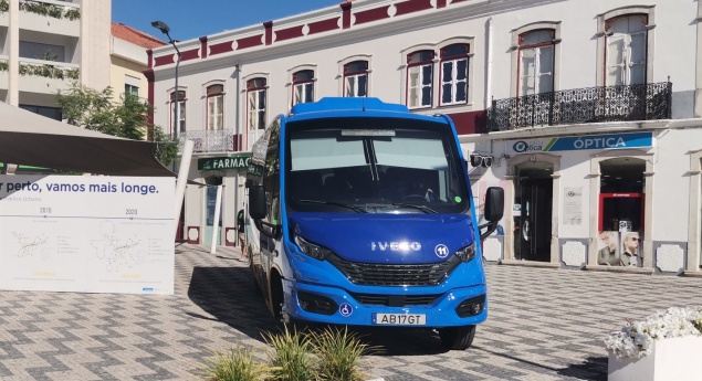 Iveco Daily. Cinco miniautocarros para frota urbana de Pombal