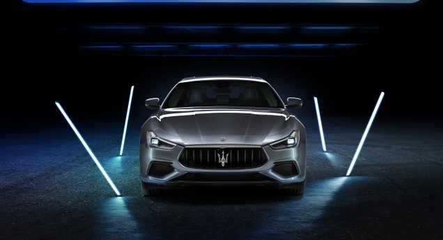 Ghibli estreia tecnologia híbrida na Maserati