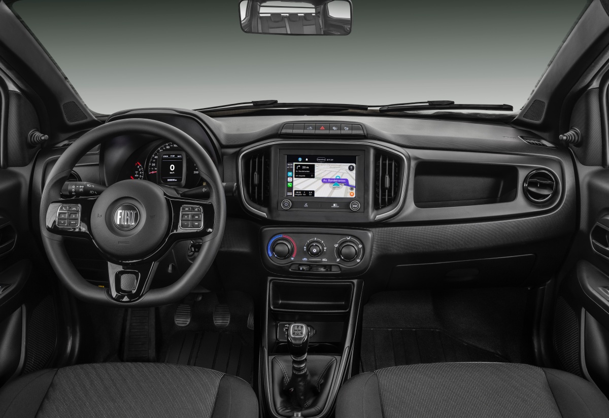 Nova Fiat Strada recebe sistema de infoentrenimento UConnect 7