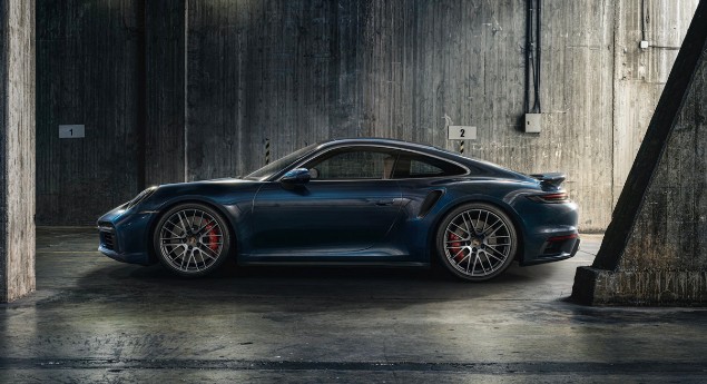 Mais potente e com melhores prestações. Novo Porsche 911 Turbo apresentado