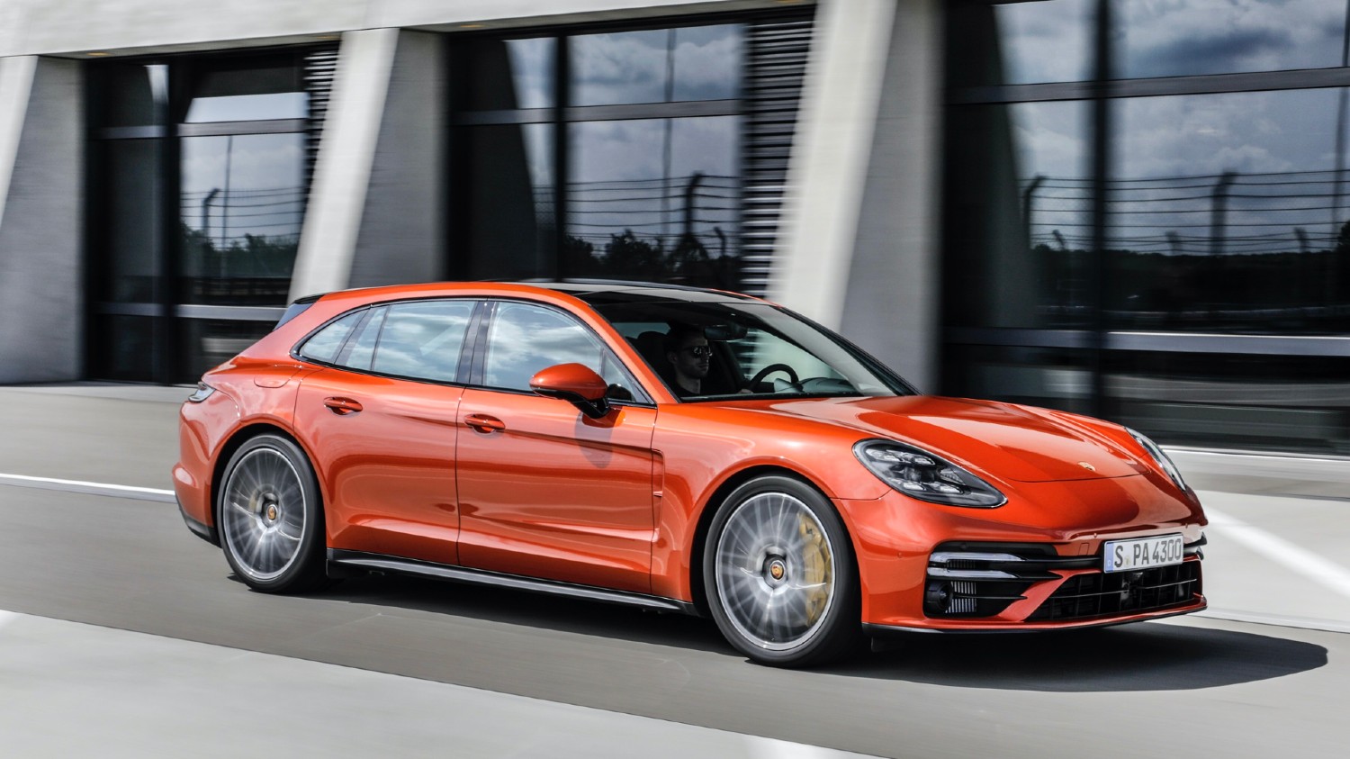 O Porsche Panamera Turbo S Sport Turismo