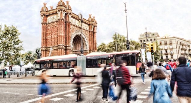 Barcelona encomenda mais 14 autocarros elétricos à Solaris